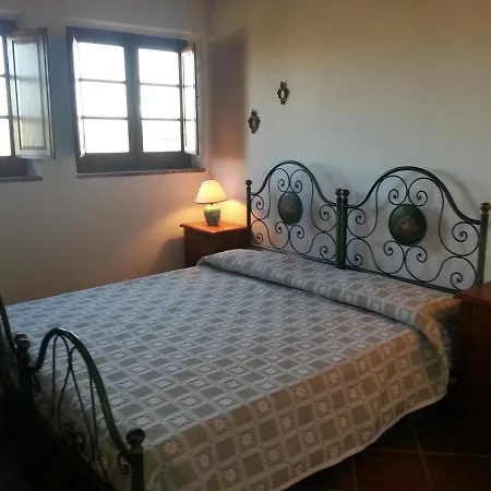 Il Paese Del Garbo Diffuso *